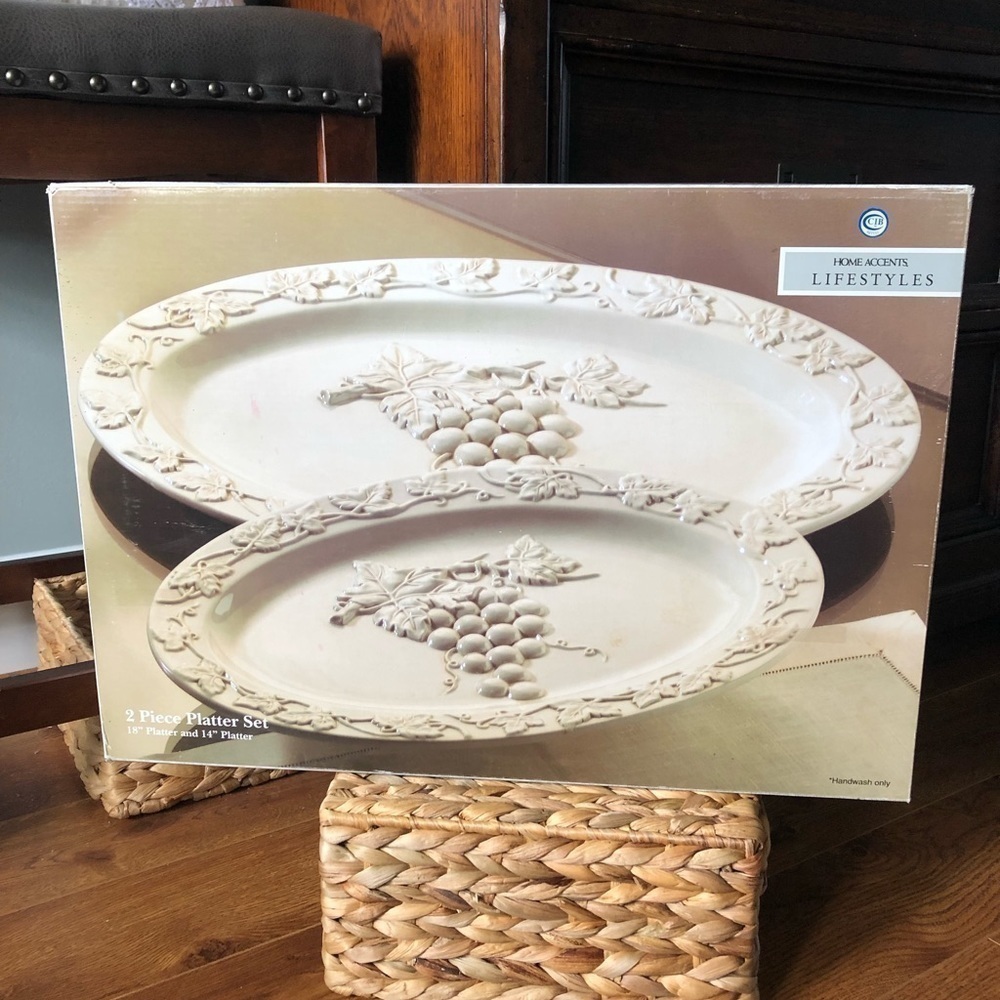 Vintage 2pc. Serving platters with fruit design